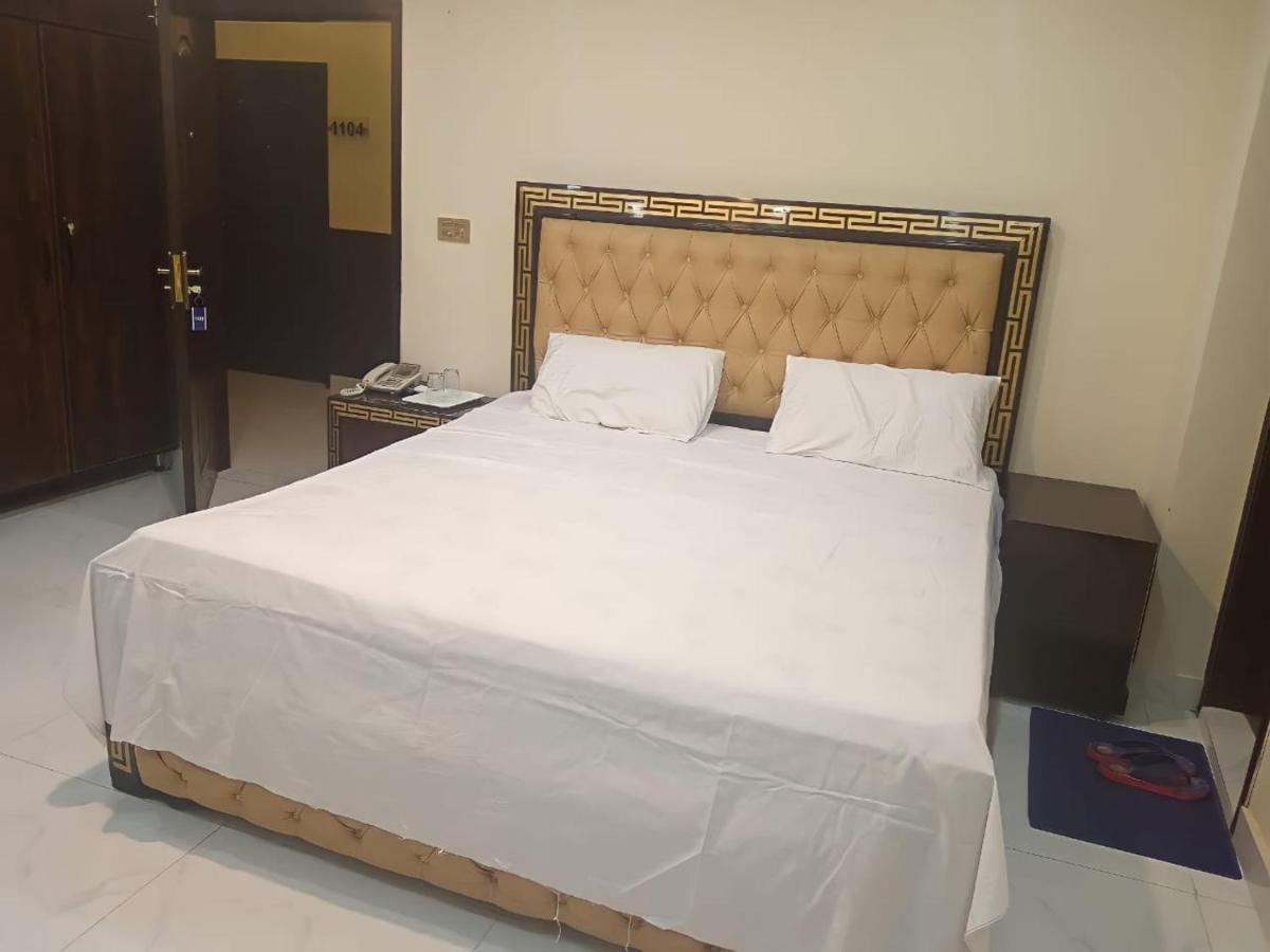 Hotel White Pearl Lahore Exterior photo